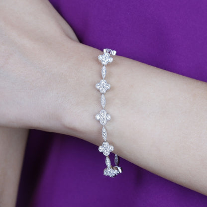 Luvente Diamond Clover Bracelet